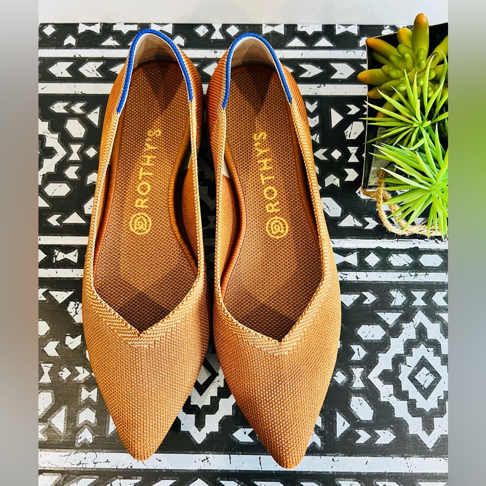 Rothy’s The Point in Fawn Size 10 fits like a 9